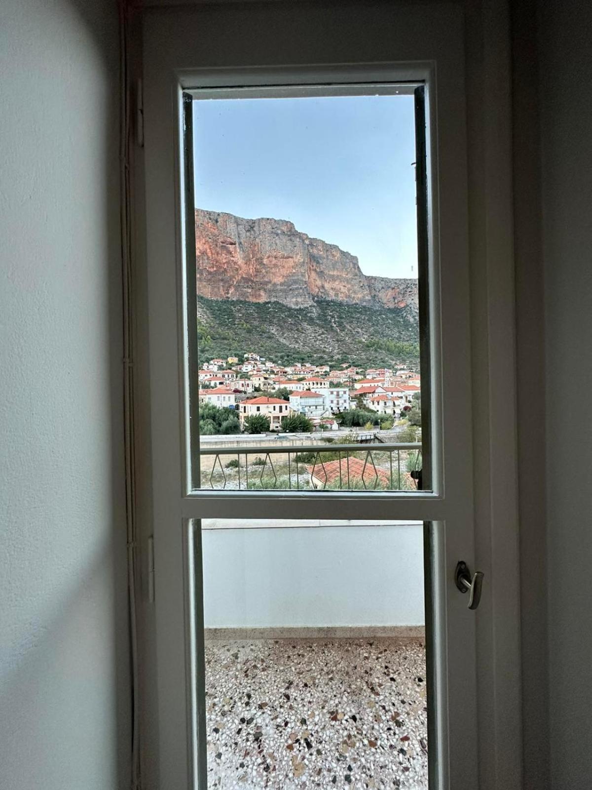 Happy Home Λεωνίδιο Εξωτερικό φωτογραφία